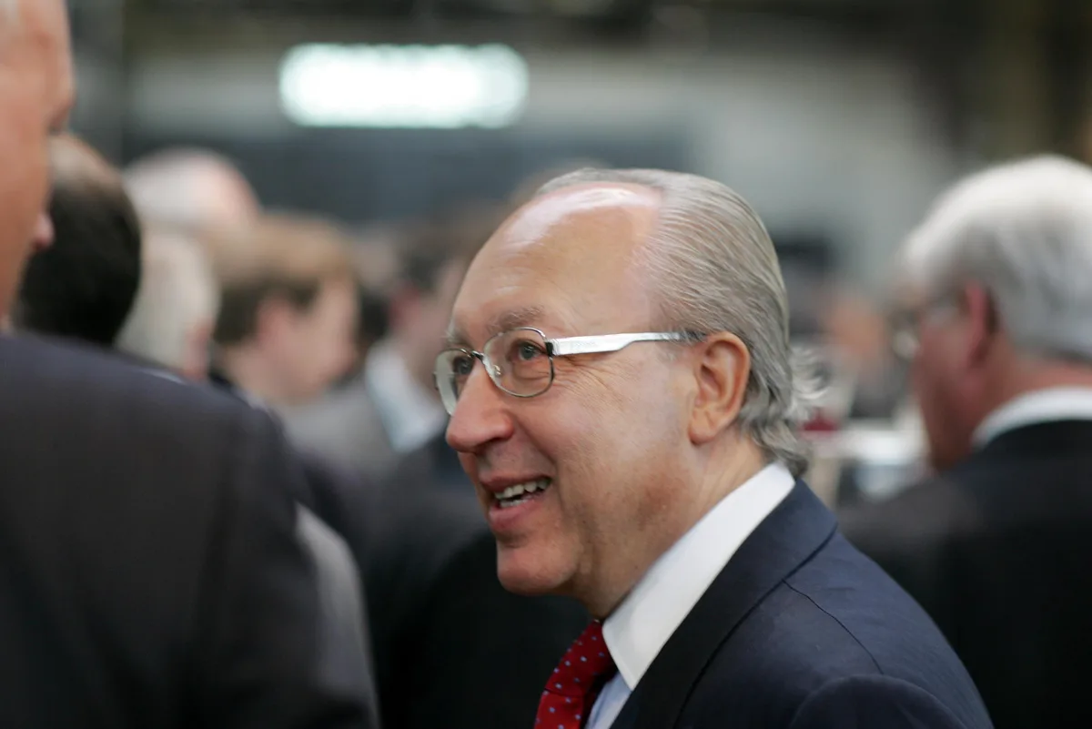 Urs E. Schwarzenbach hat den «Waldhof Guldenen» für einen «fairen Preis» an das Paar verkauft. Gasthof Guldenen auf dem Pfannenstiel